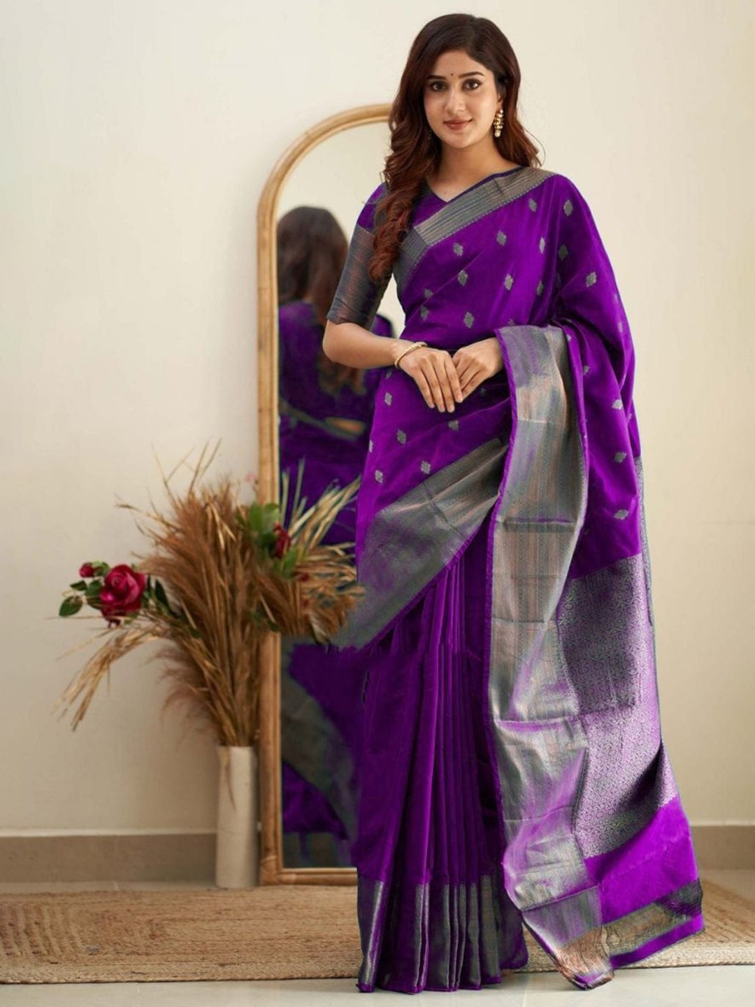 

revika Woven Design Zari Pure Silk Kanjeevaram Saree, Purple