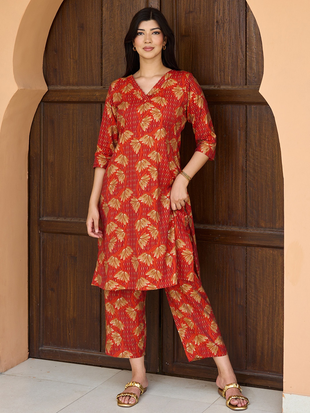 

Libas Floral Printed V-Neck Three-Quarter Sleeves Tunic ,Trousers, Orange
