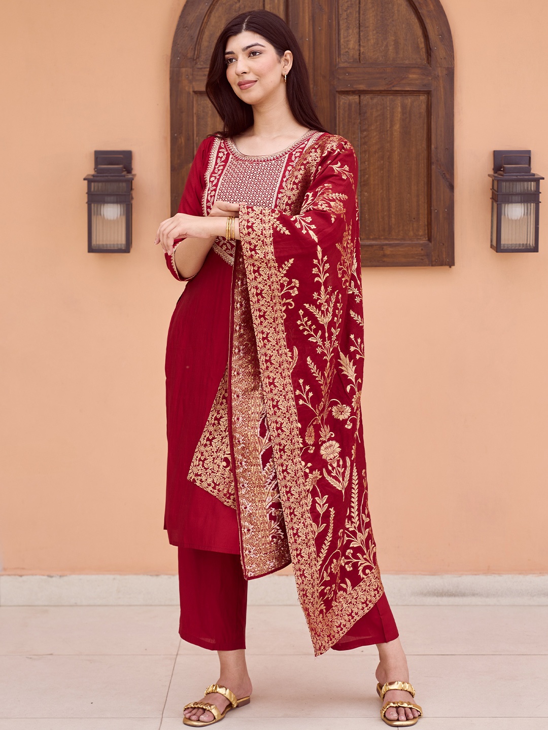 

Libas Yoke Design Regular Kurta with Trousers & With Dupatta, Maroon