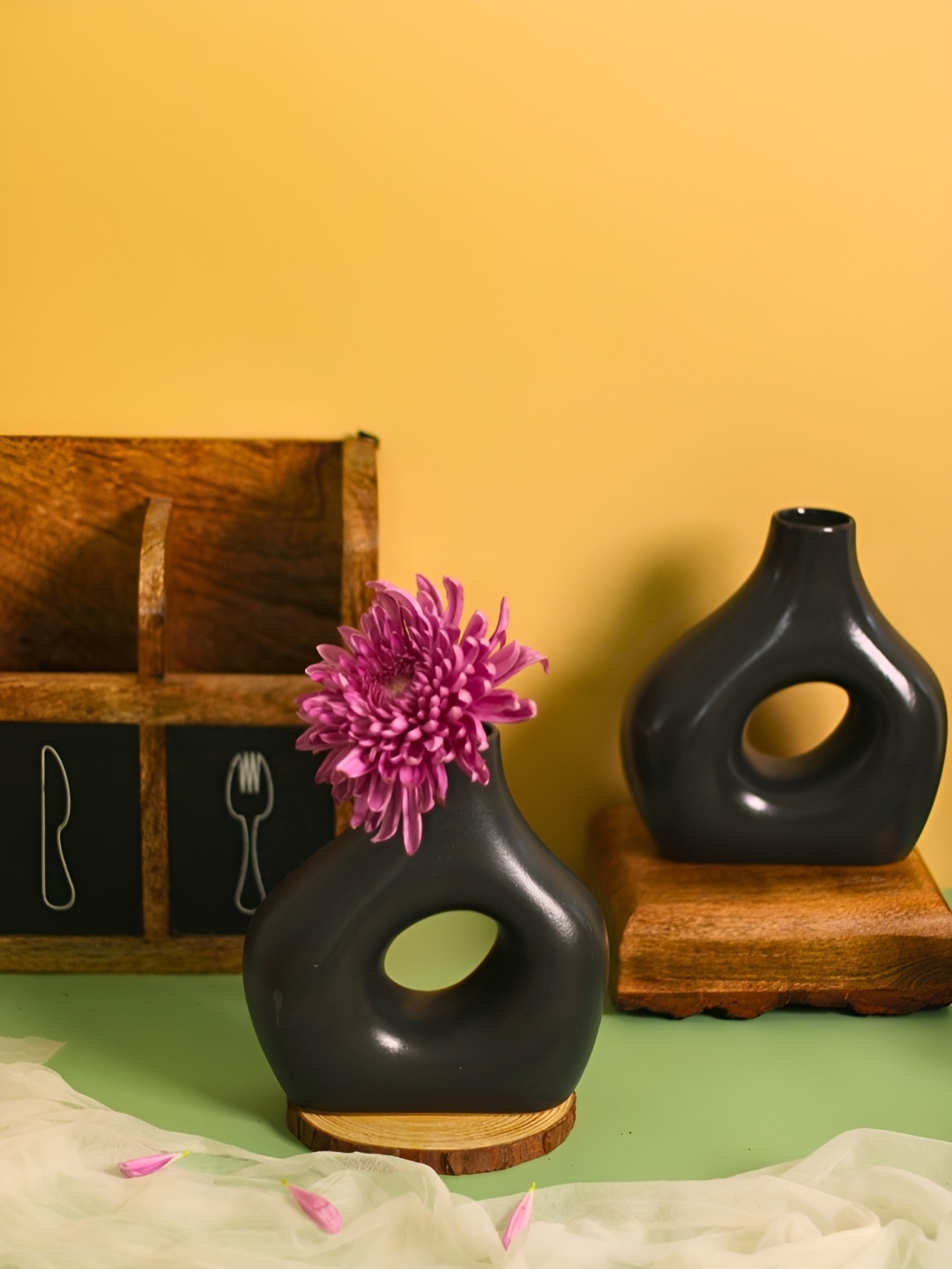 

WEAVING HOMES Black Ceramic Glossy Vase
