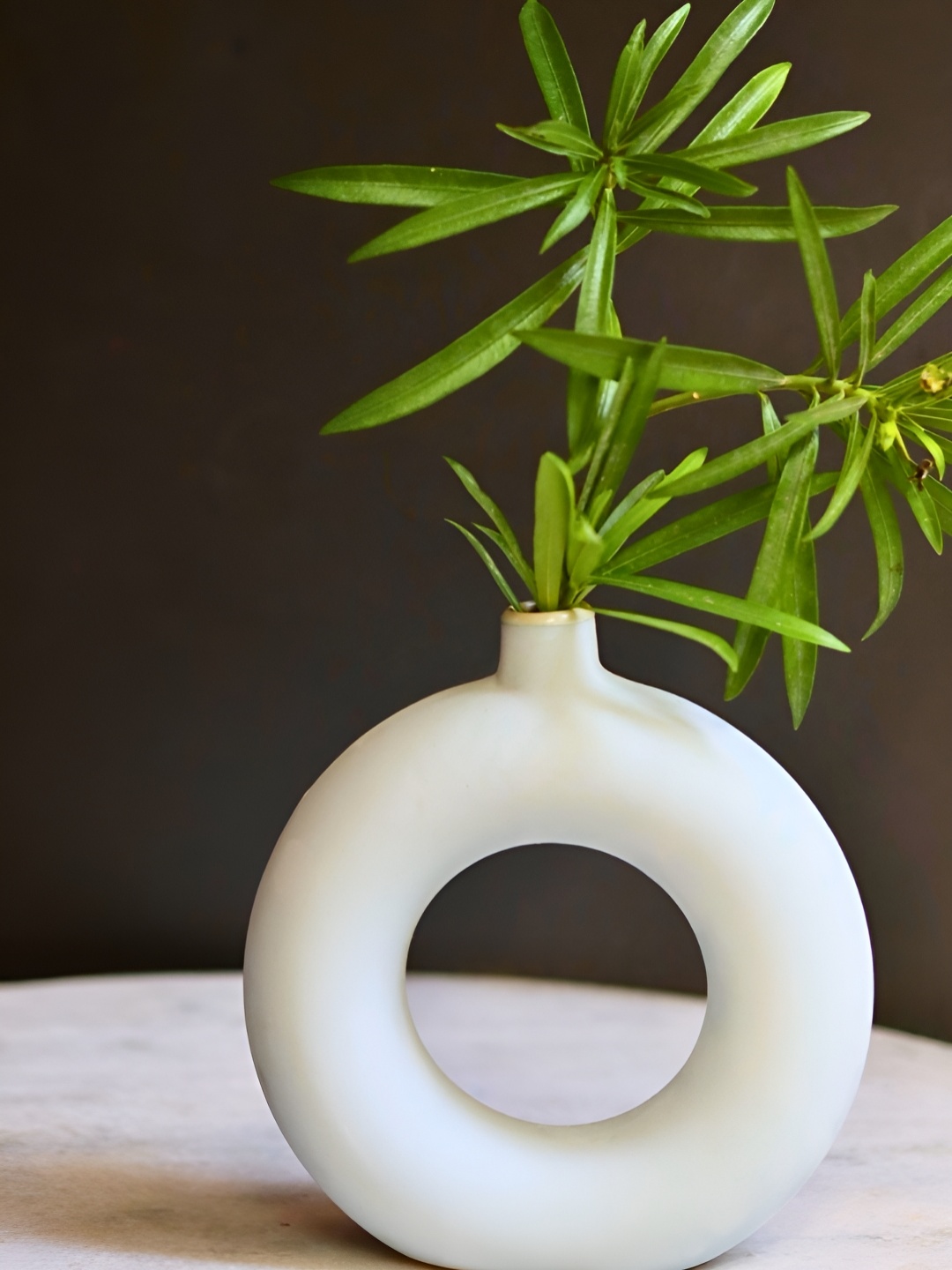 

WEAVING HOMES Ceramic Glossy Vase, White