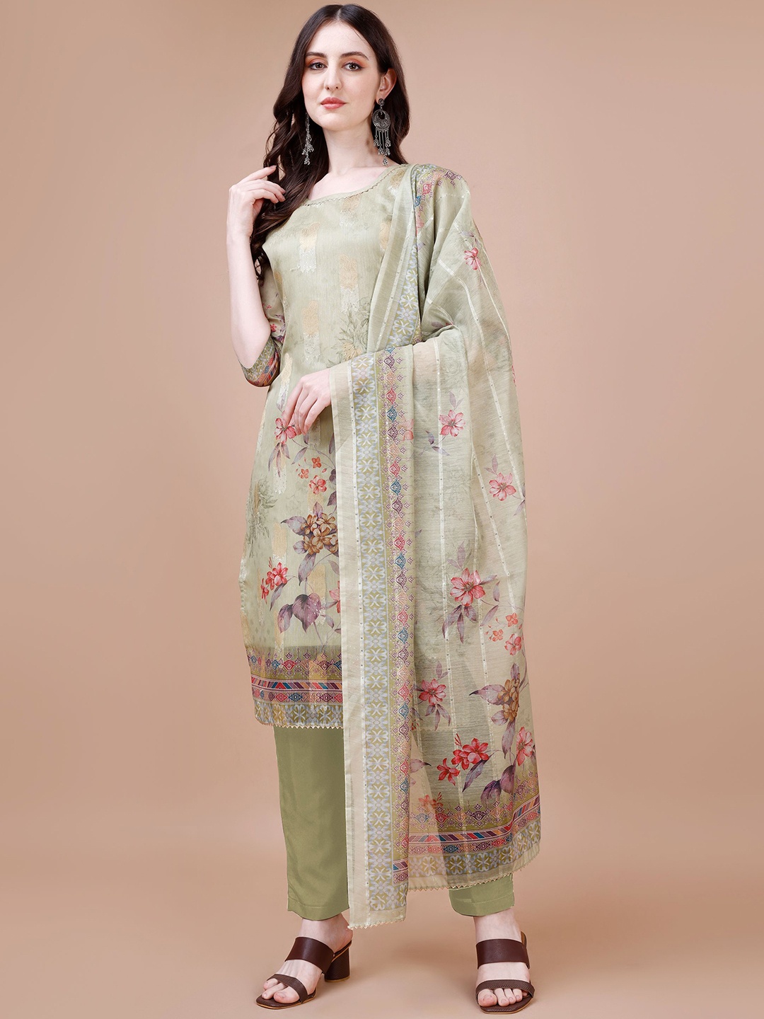 

VIRICA Floral Printed Sequinned Round Neck Straight Kurta with Trousers & Dupatta, Green