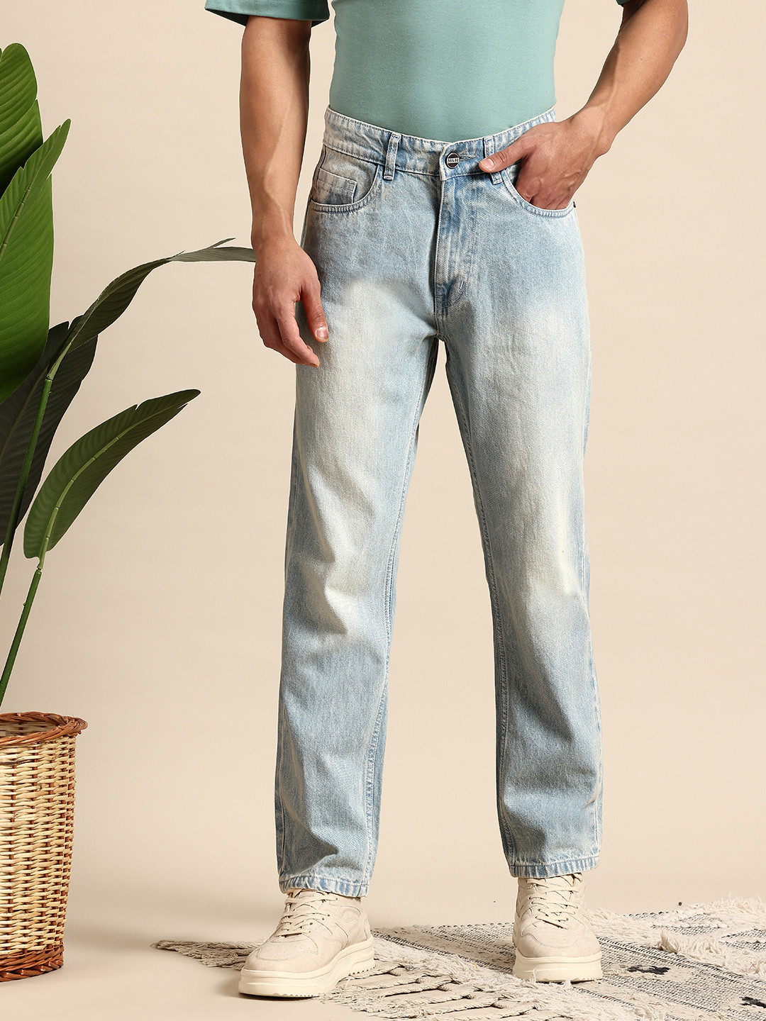 

Mast & Harbour Men Light Fade Jeans, Blue