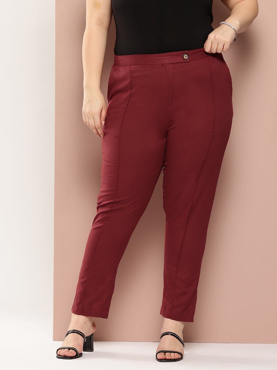 

Sztori Women Plus sized Cotton Linen Cigarette Trousers, Maroon