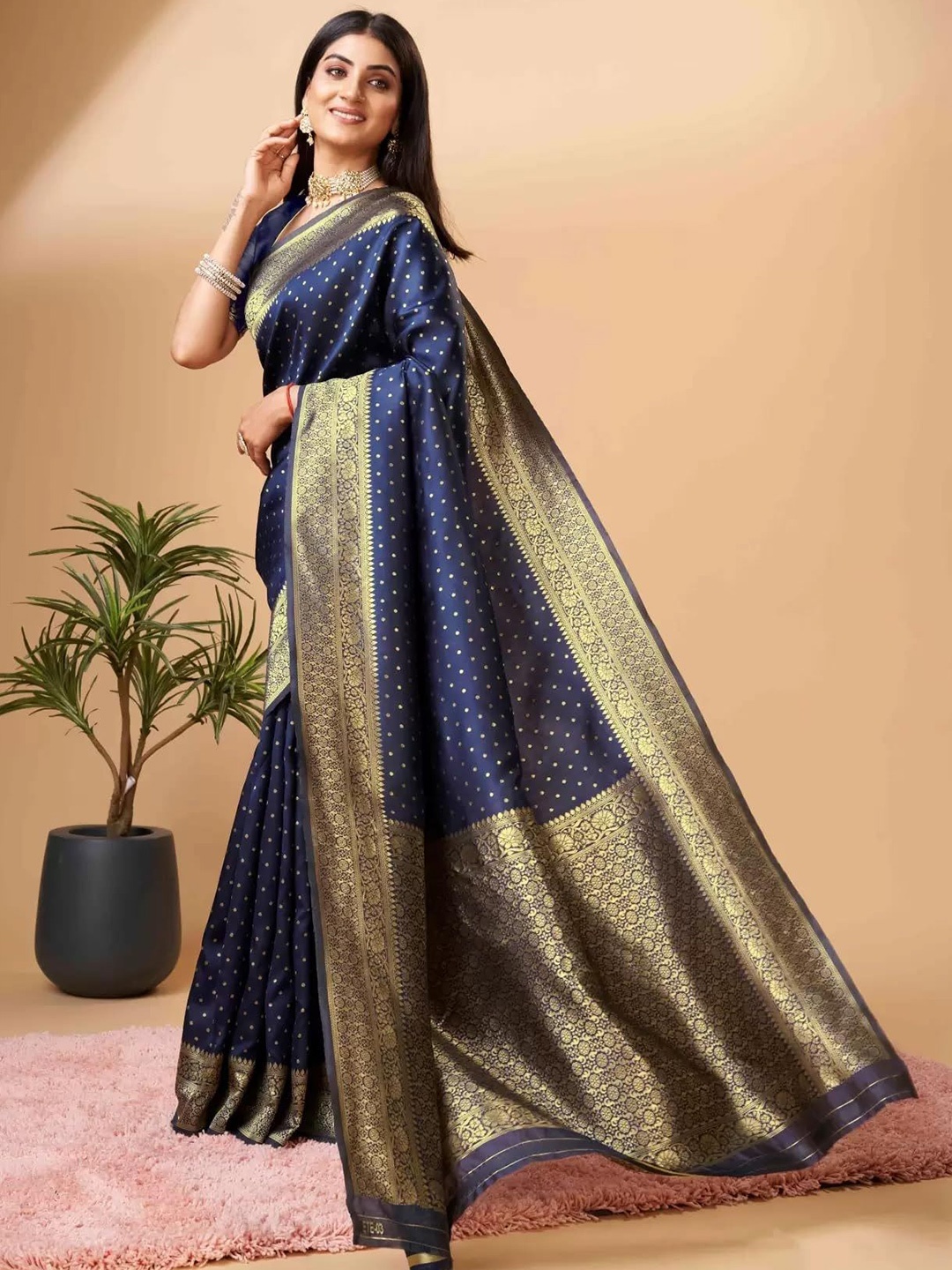 

RASVRITI Woven Design Zari Pure Silk Saree, Navy blue