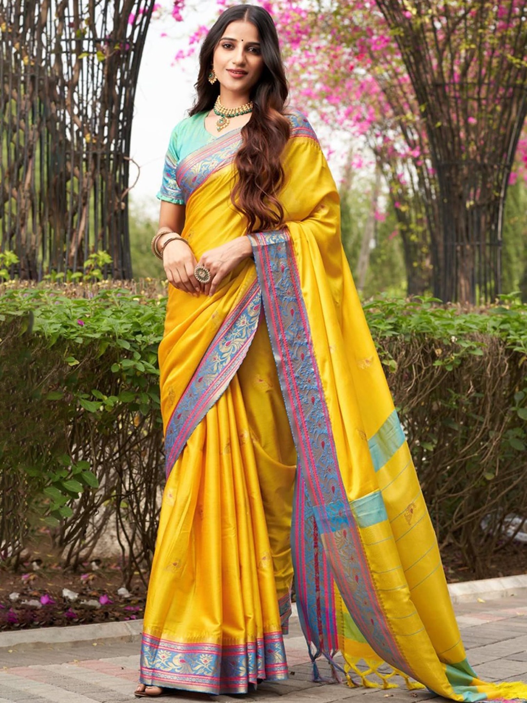 

RASVRITI Woven Design Zari Pure Cotton Saree, Yellow