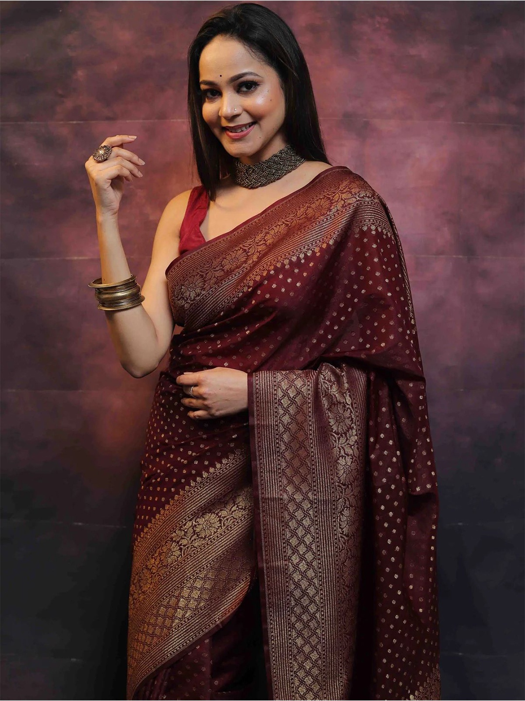 

RASVRITI Woven Design Zari Pure Silk Kanjeevaram Saree, Maroon