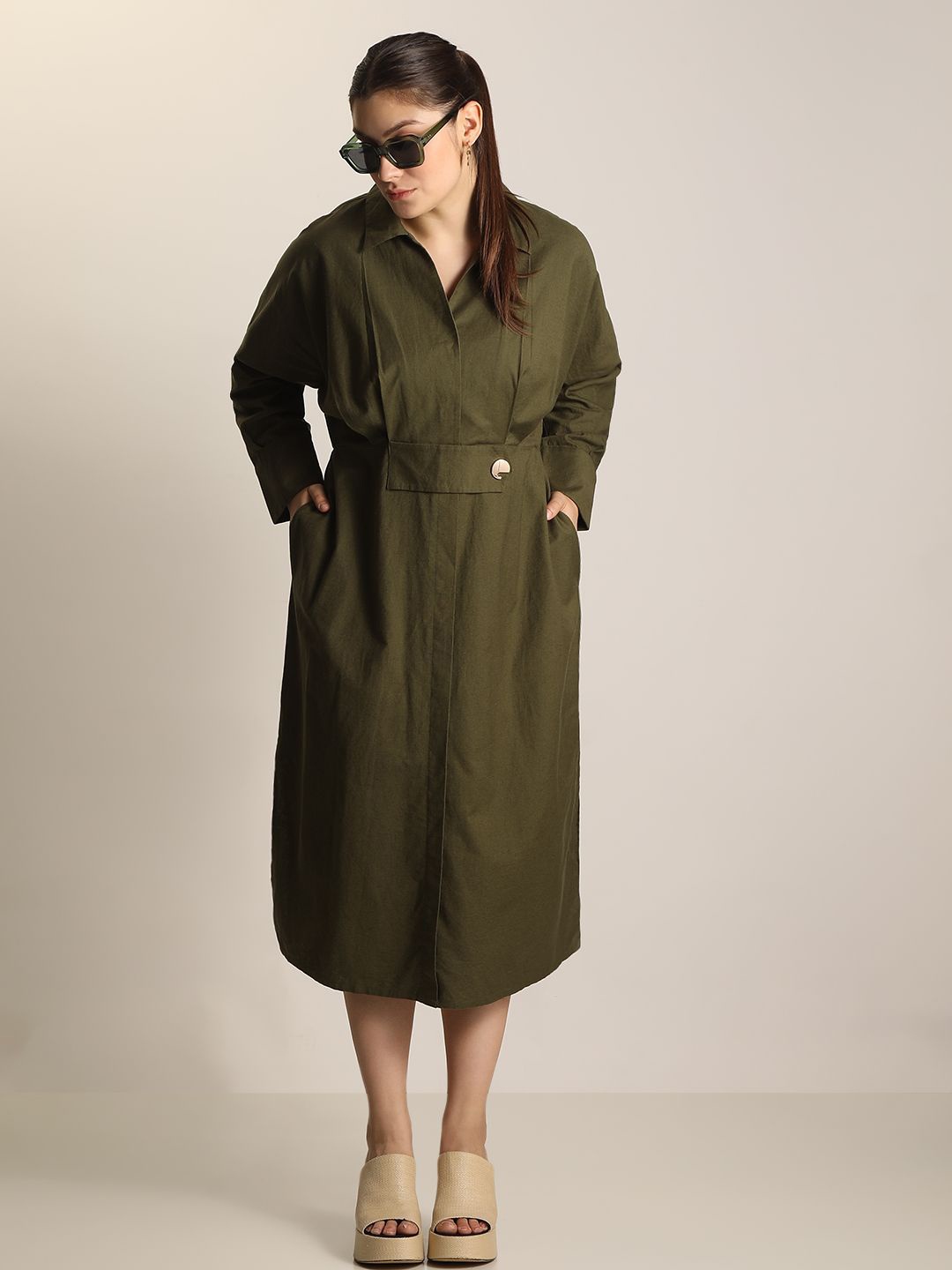 

VERO MODA CURVE Shirt Collar Cuffed Sleeves A-Line Midi Dress, Green