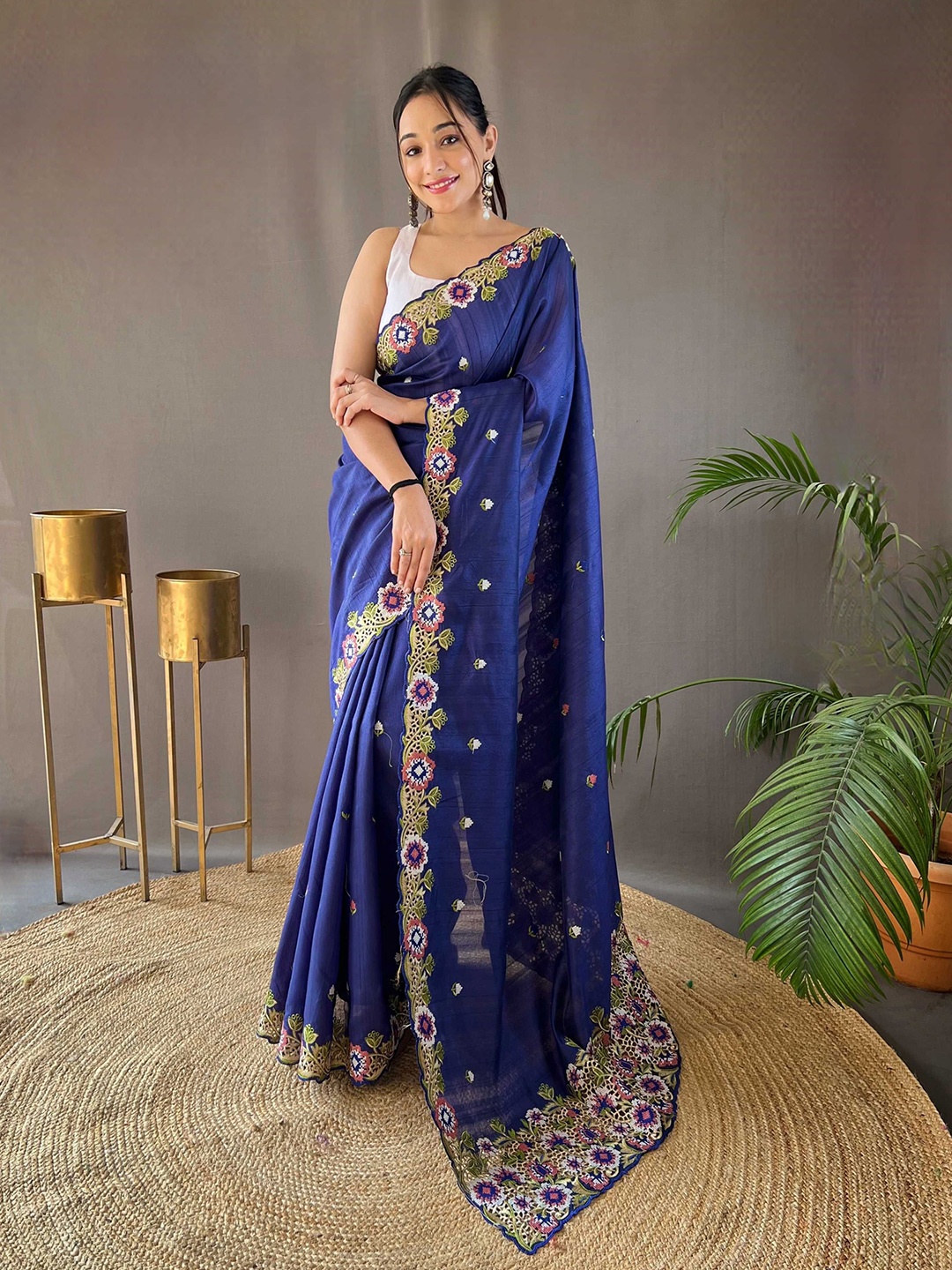 

Mitera Floral Embroidered Saree, Blue