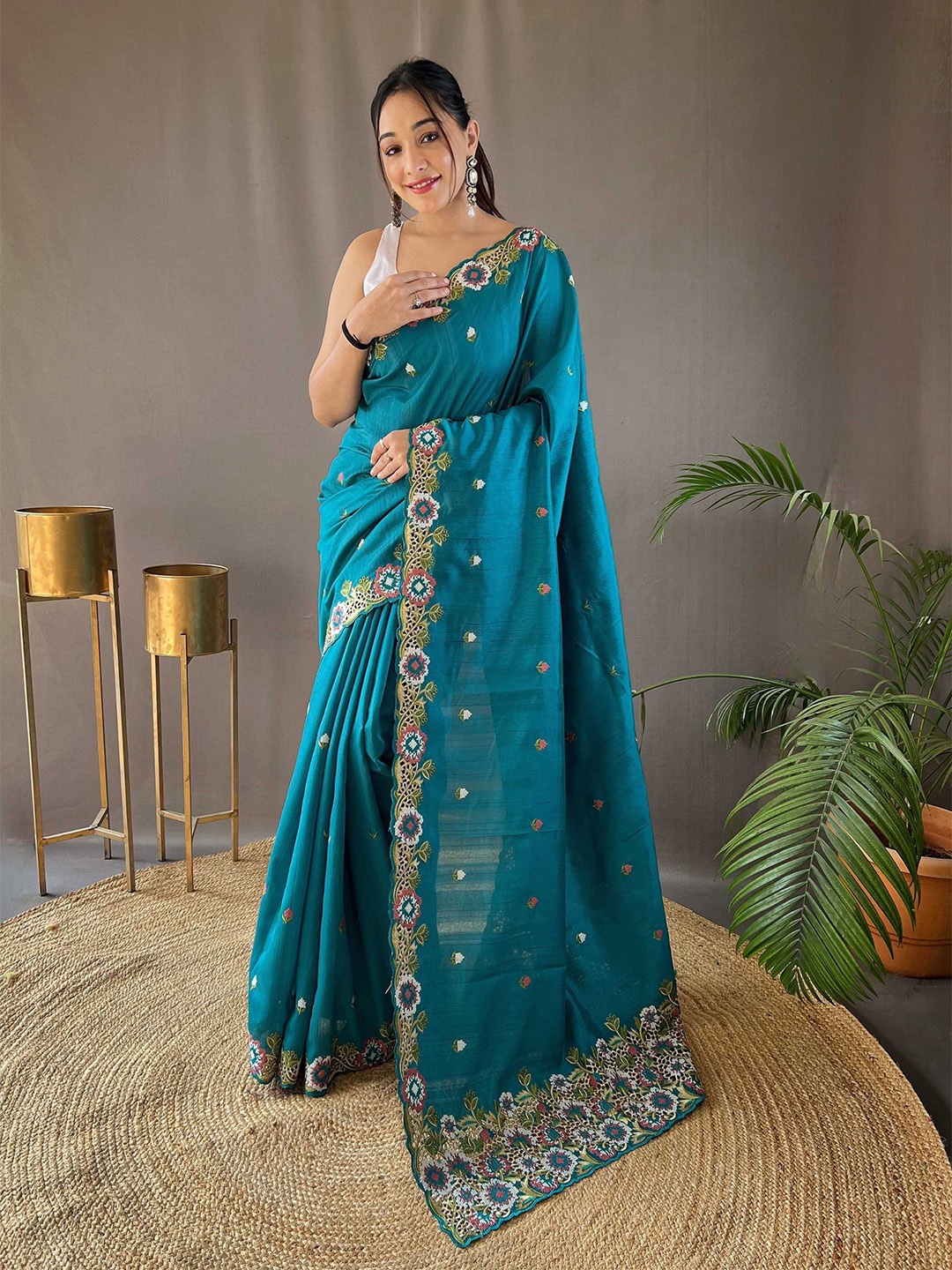 

Mitera Floral Embroidered Tussar Saree, Teal