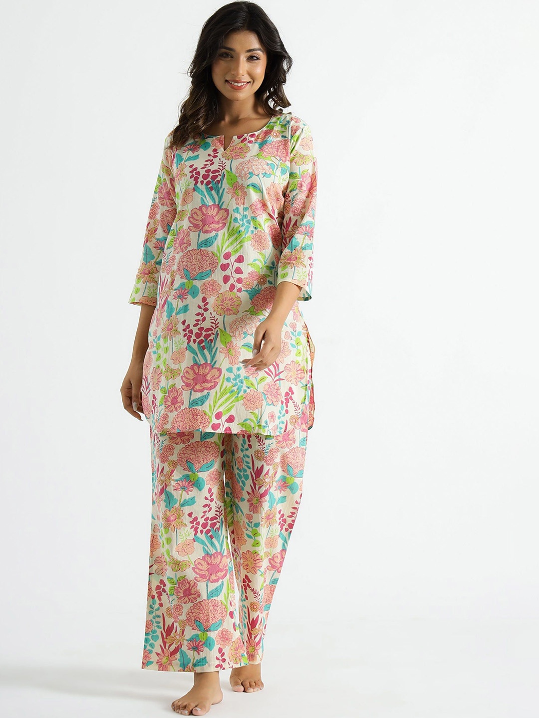 

Ashiya Fab Round Neck Floral Printed Co Ords, Off white