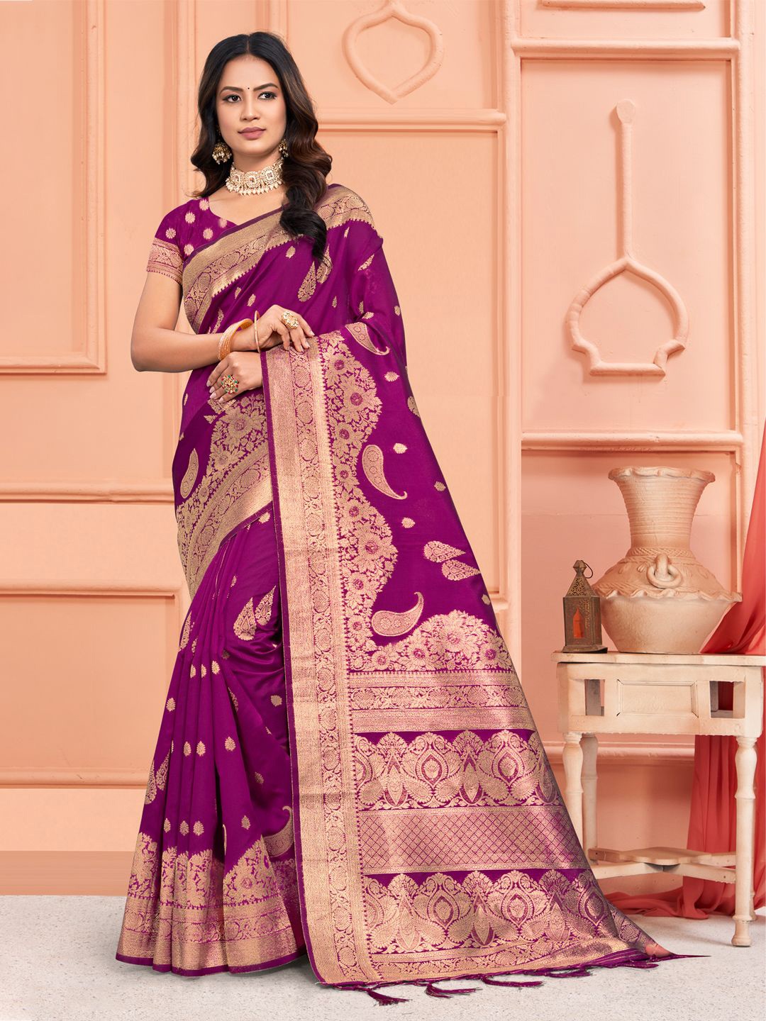 

Exclusiva Woven Design Zari Saree, Purple