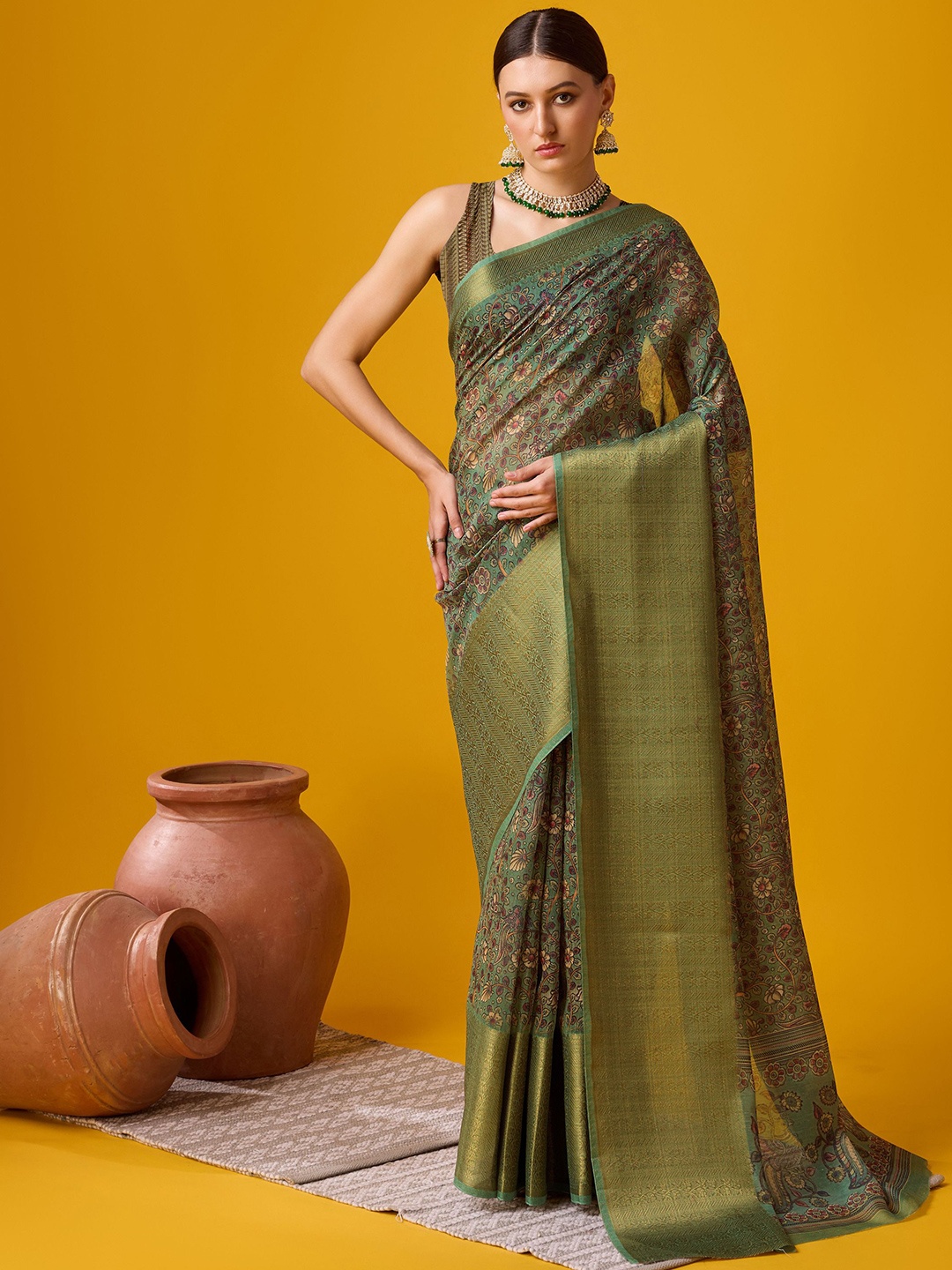 Exclusiva Floral Zari Saree, Green
