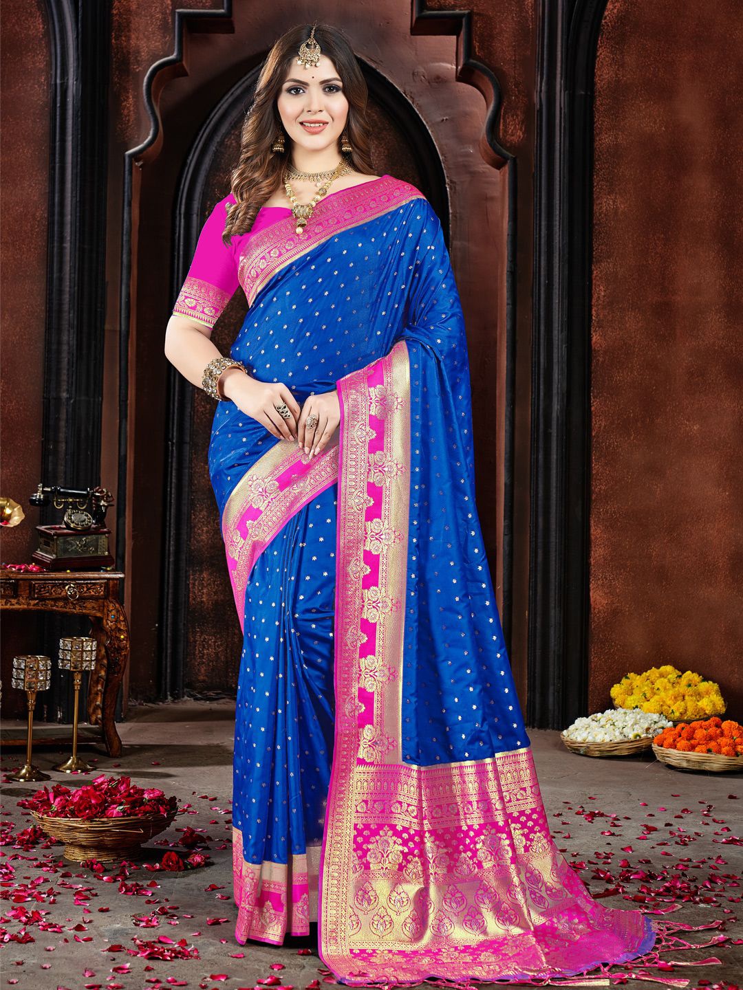 

Exclusiva Woven Design Zari Saree, Blue