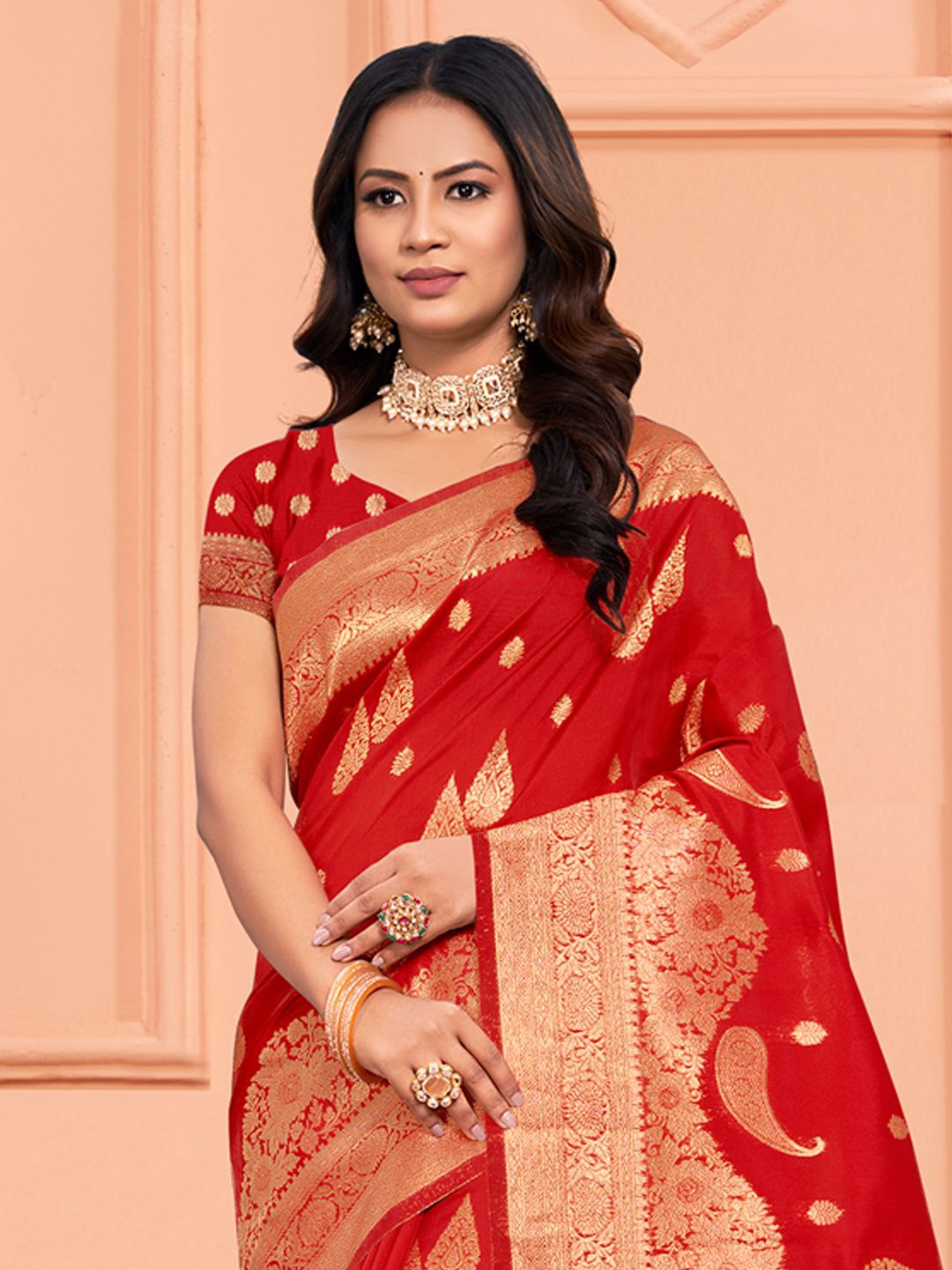 

Exclusiva Woven Design Zari Saree, Red