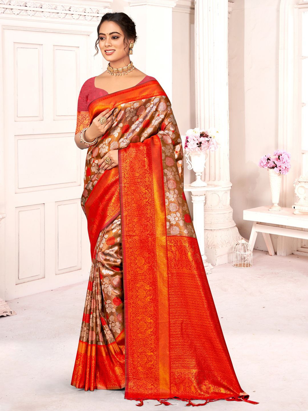 Exclusiva Floral Blend Kanjeevaram Saree, Red