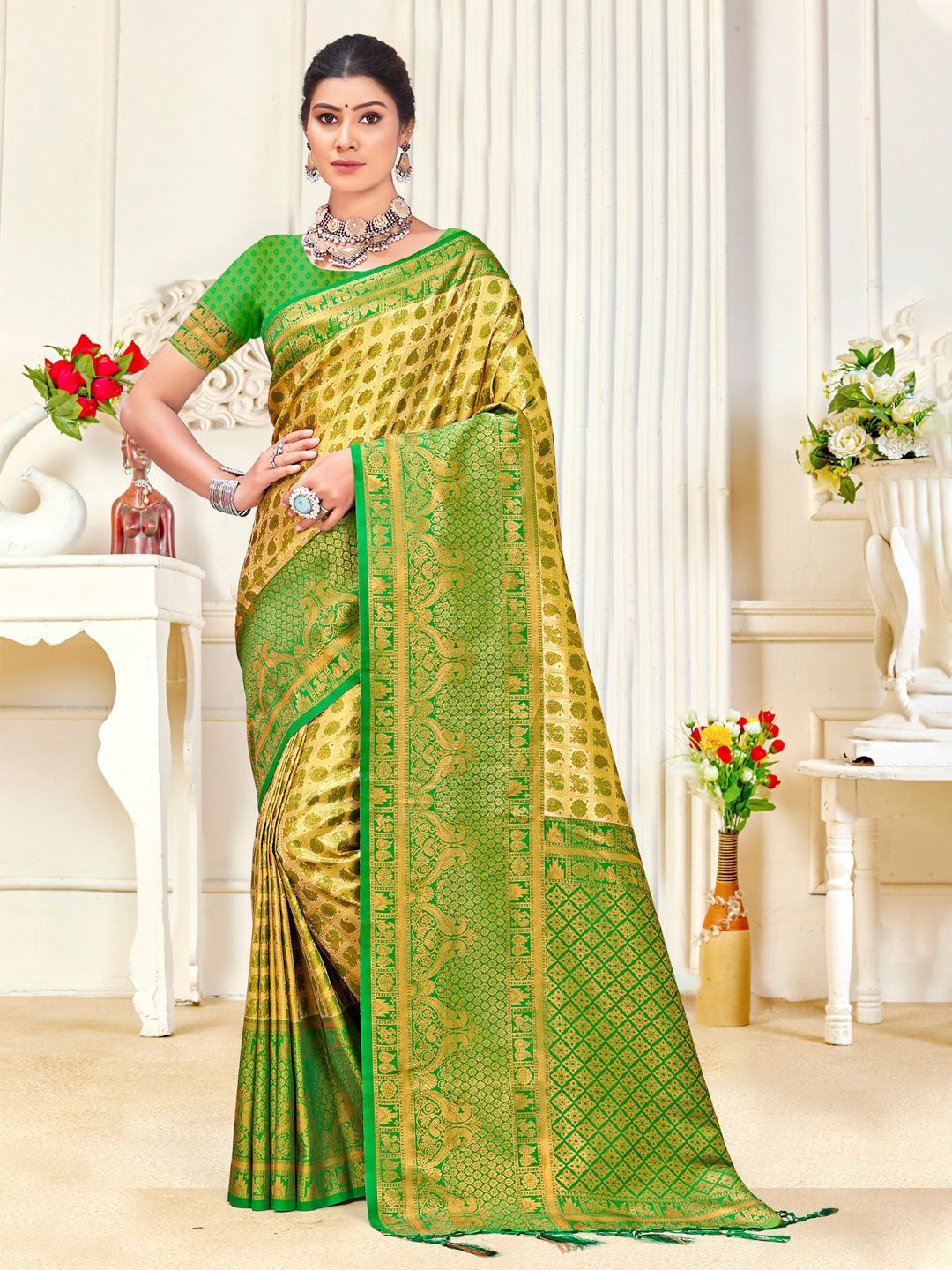 

Exclusiva Woven Design Zari Kanjeevaram Saree, Yellow