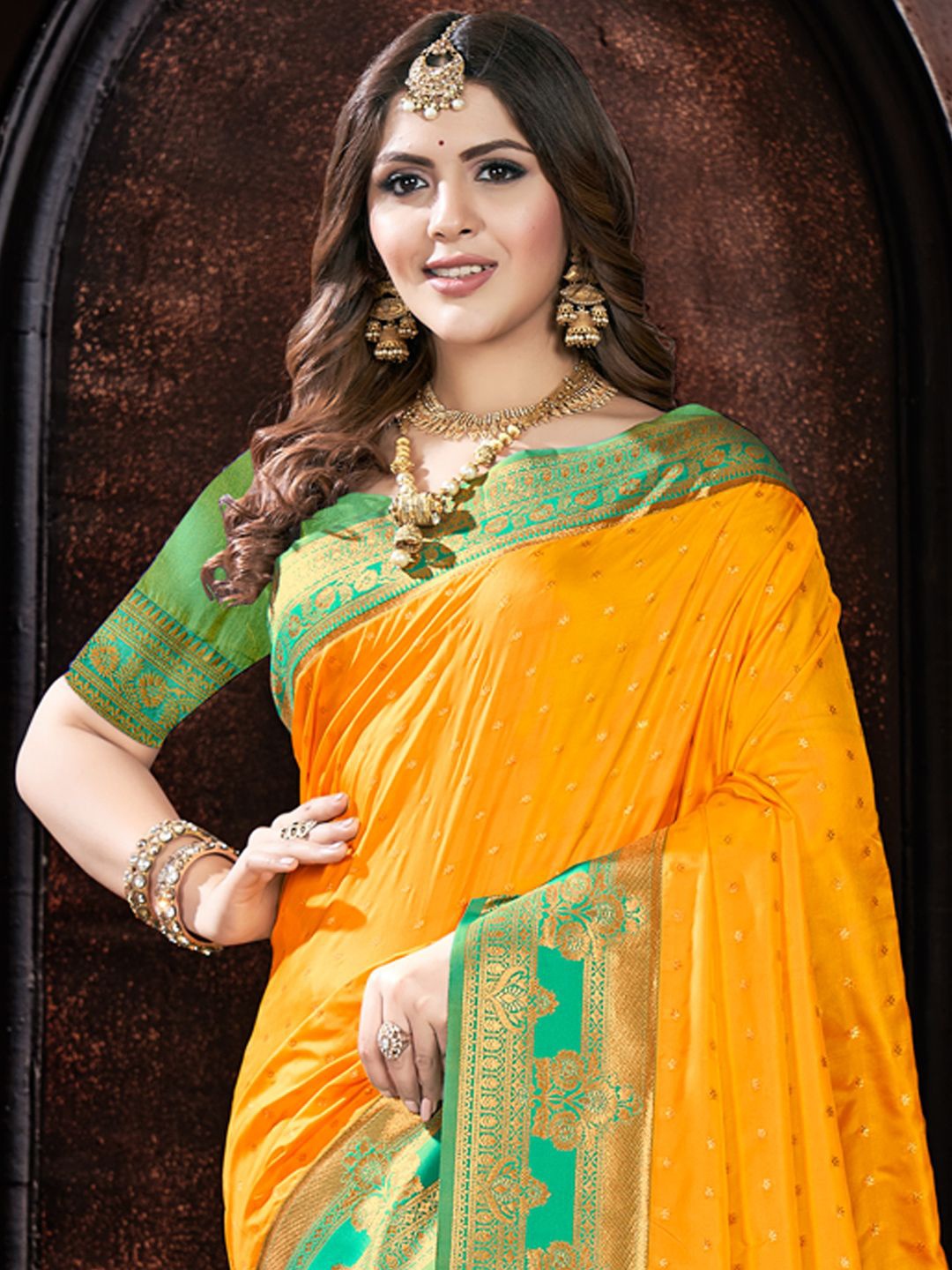 

Exclusiva Woven Design Zari Saree, Yellow