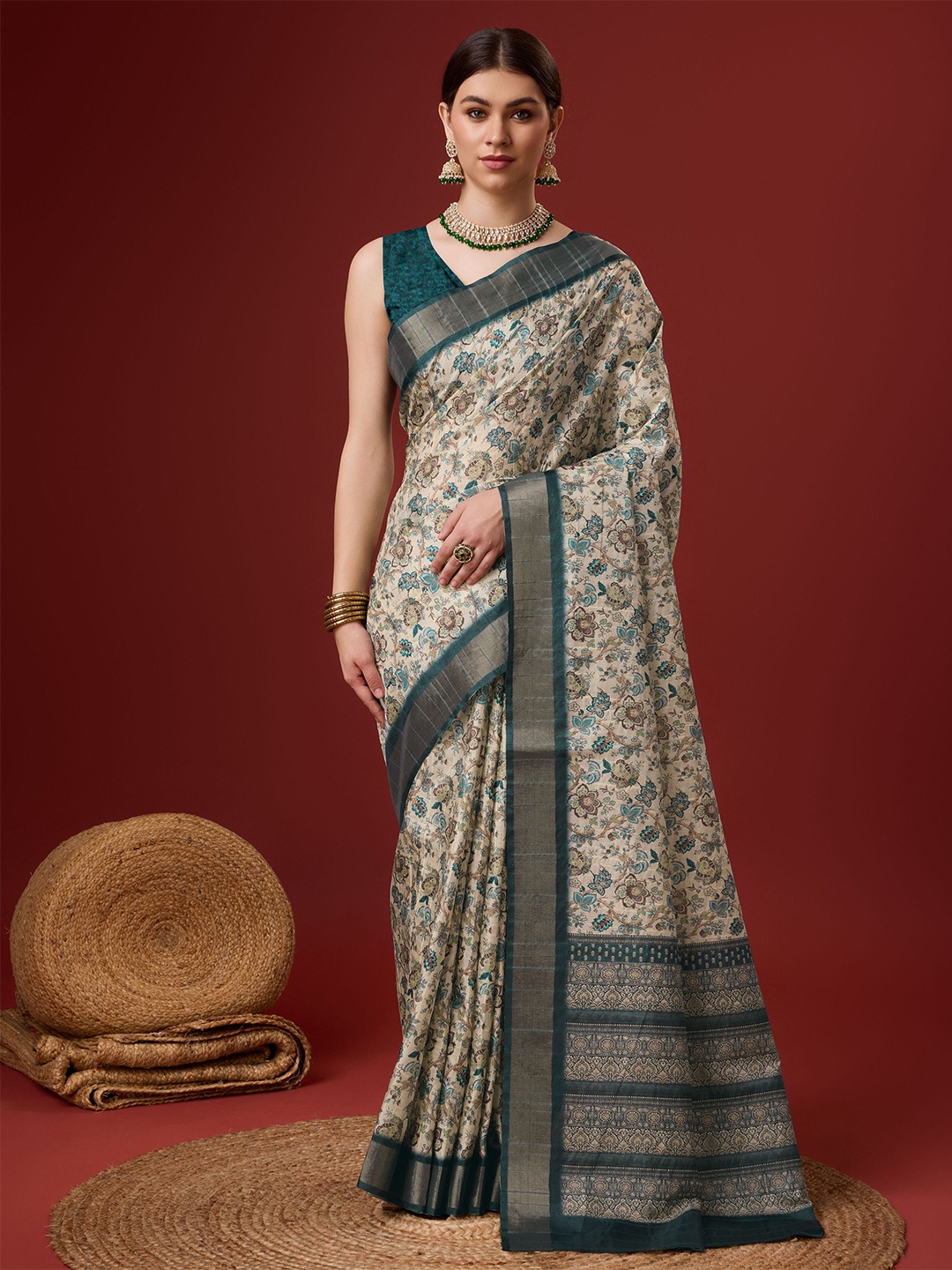 

Exclusiva Floral Printed Saree, Beige