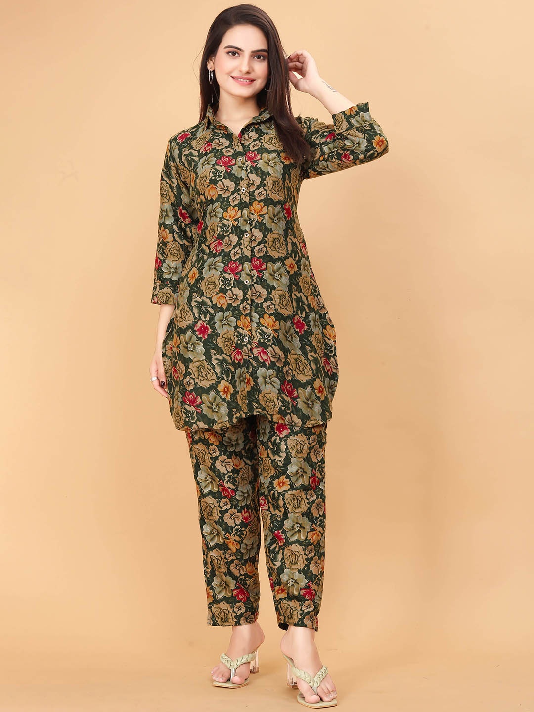 

Ashiya Fab Floral Printed Shirt Collar Tunic & Trousers, Green
