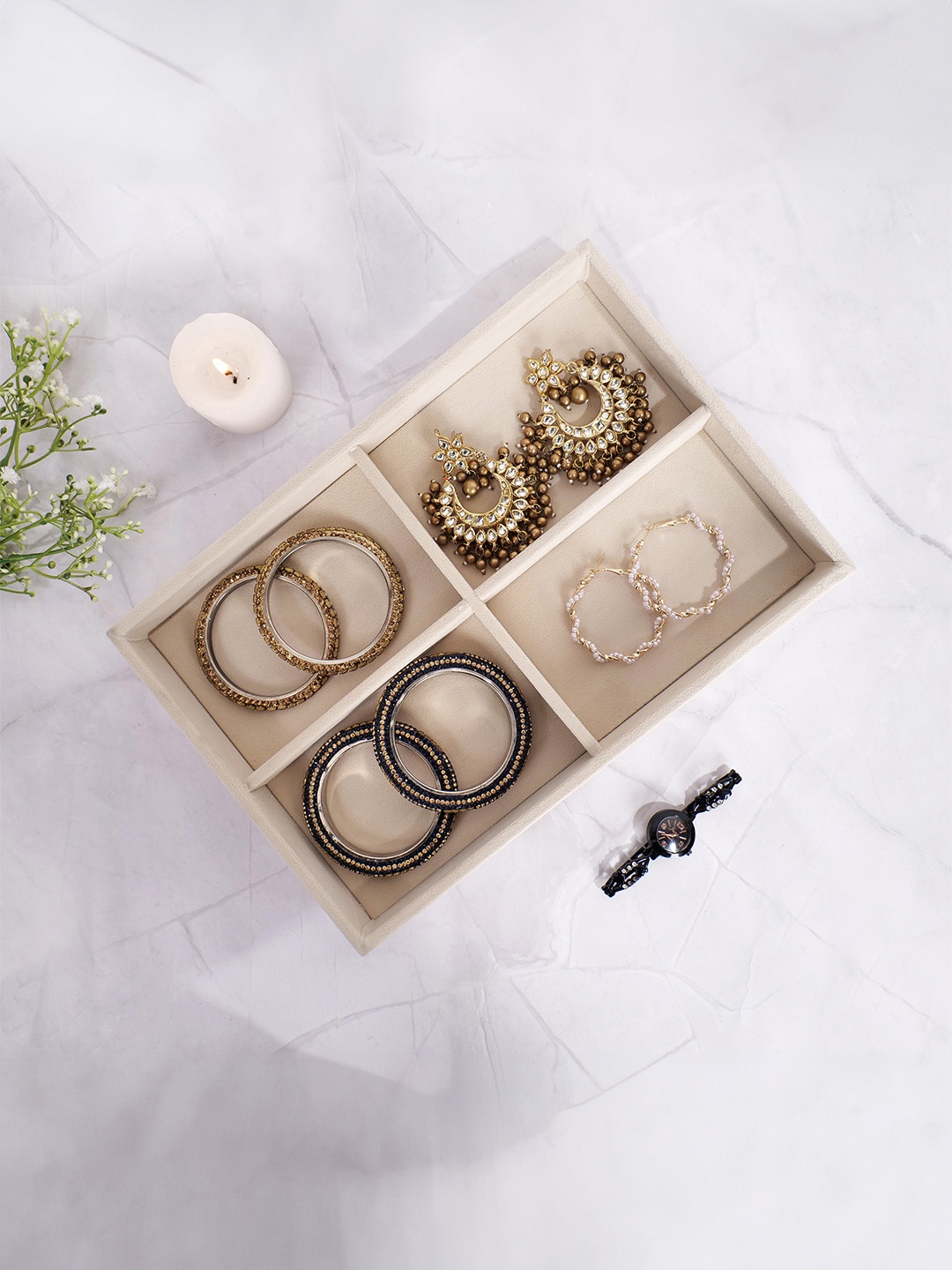 

La Trove Cream-Coloured Wardrobe Luxury 4 Grids Jewellery Organiser
