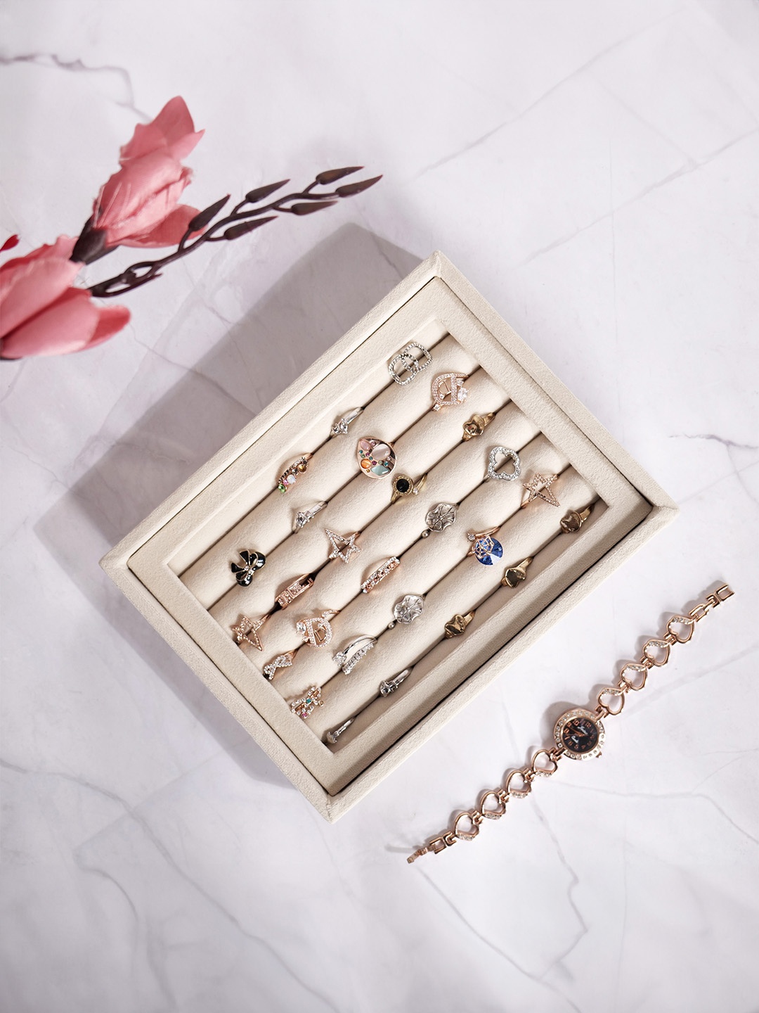 

La Trove Cream-Coloured Wardrobe Luxury Rings Jewellery Organiser