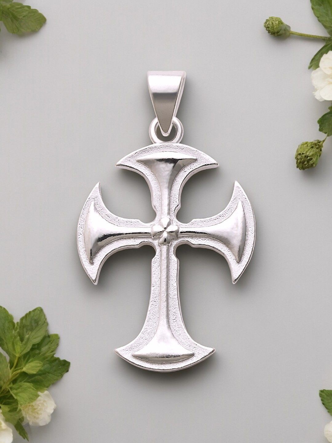 

Taraash Quirky Pendants, Silver