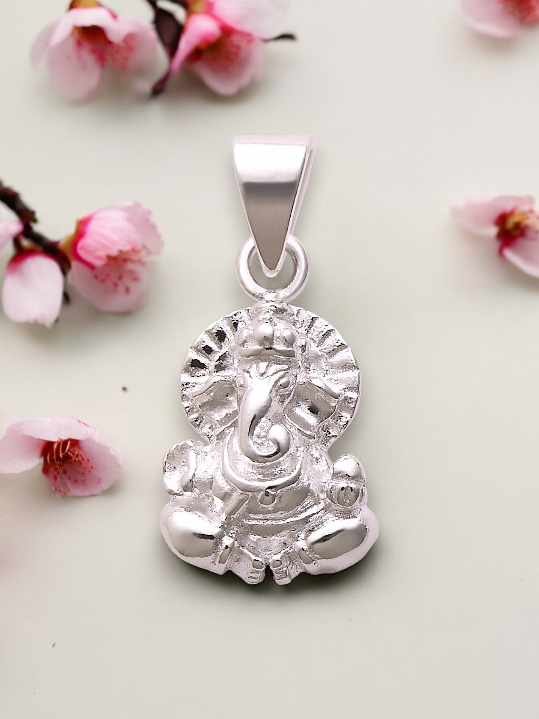 

Taraash Quirky Pendants, Silver