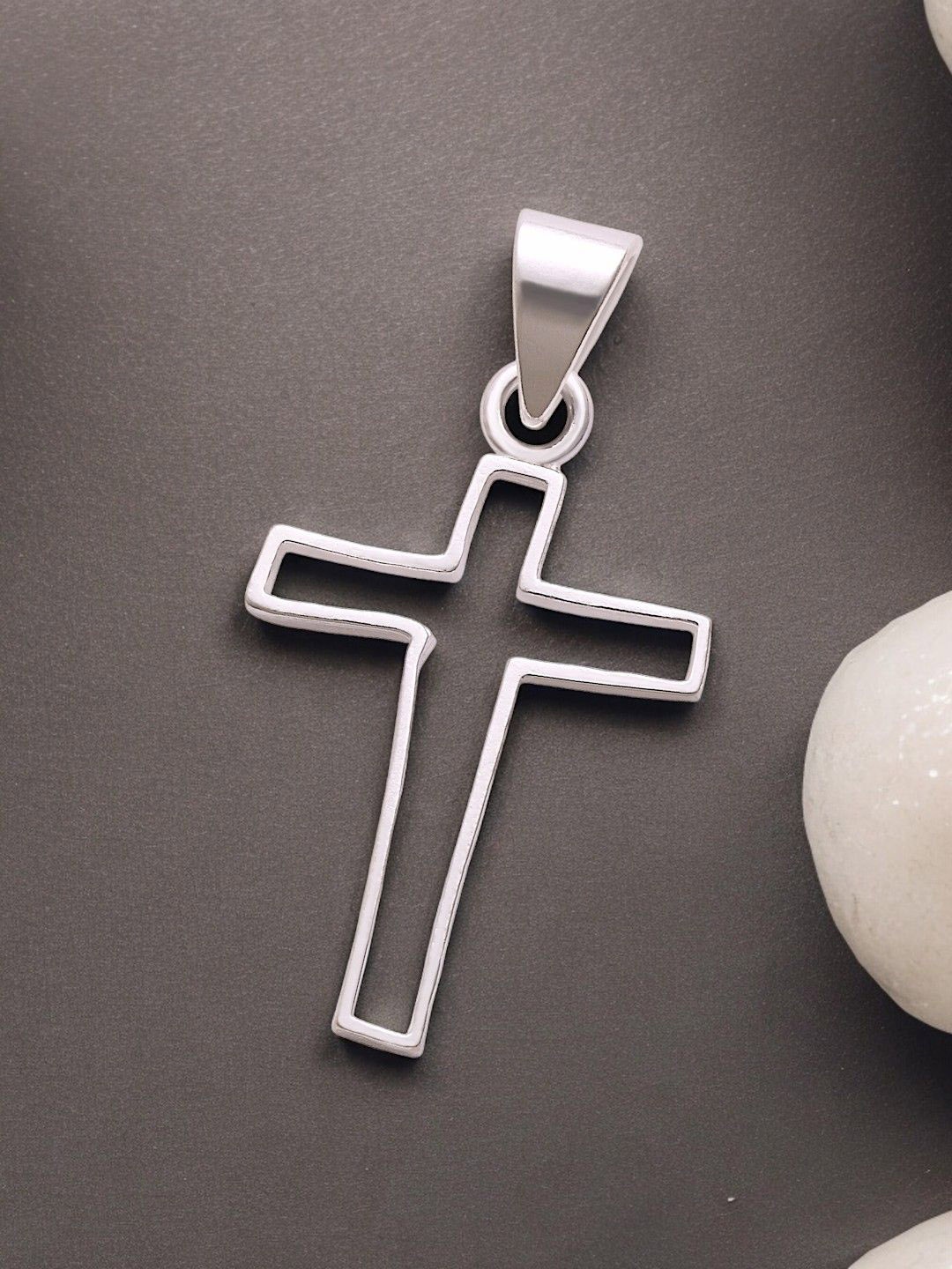 

Taraash Quirky Pendants, Silver