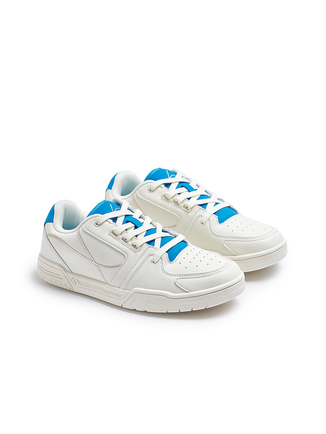 

Ludic Nova Men Colourblocked Leather and Suede Sneakers, Beige