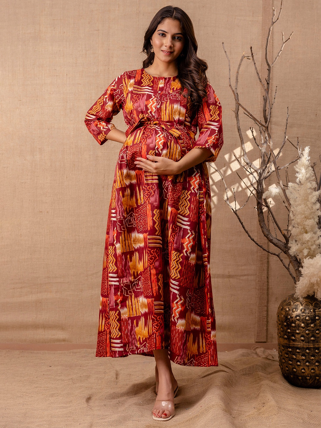 

Nayo Round Neck Geometric Print Maternity Maxi Dress, Maroon