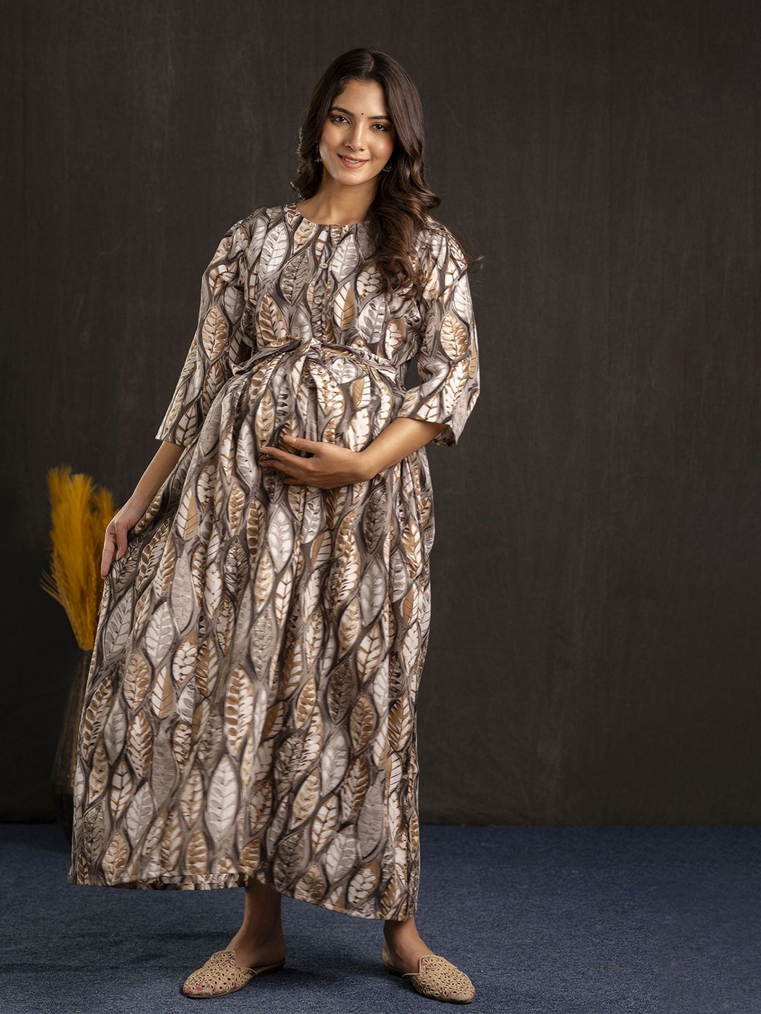 

Nayo Round Neck Ethnic Motifs Print Maternity Empire Midi Dress, Grey