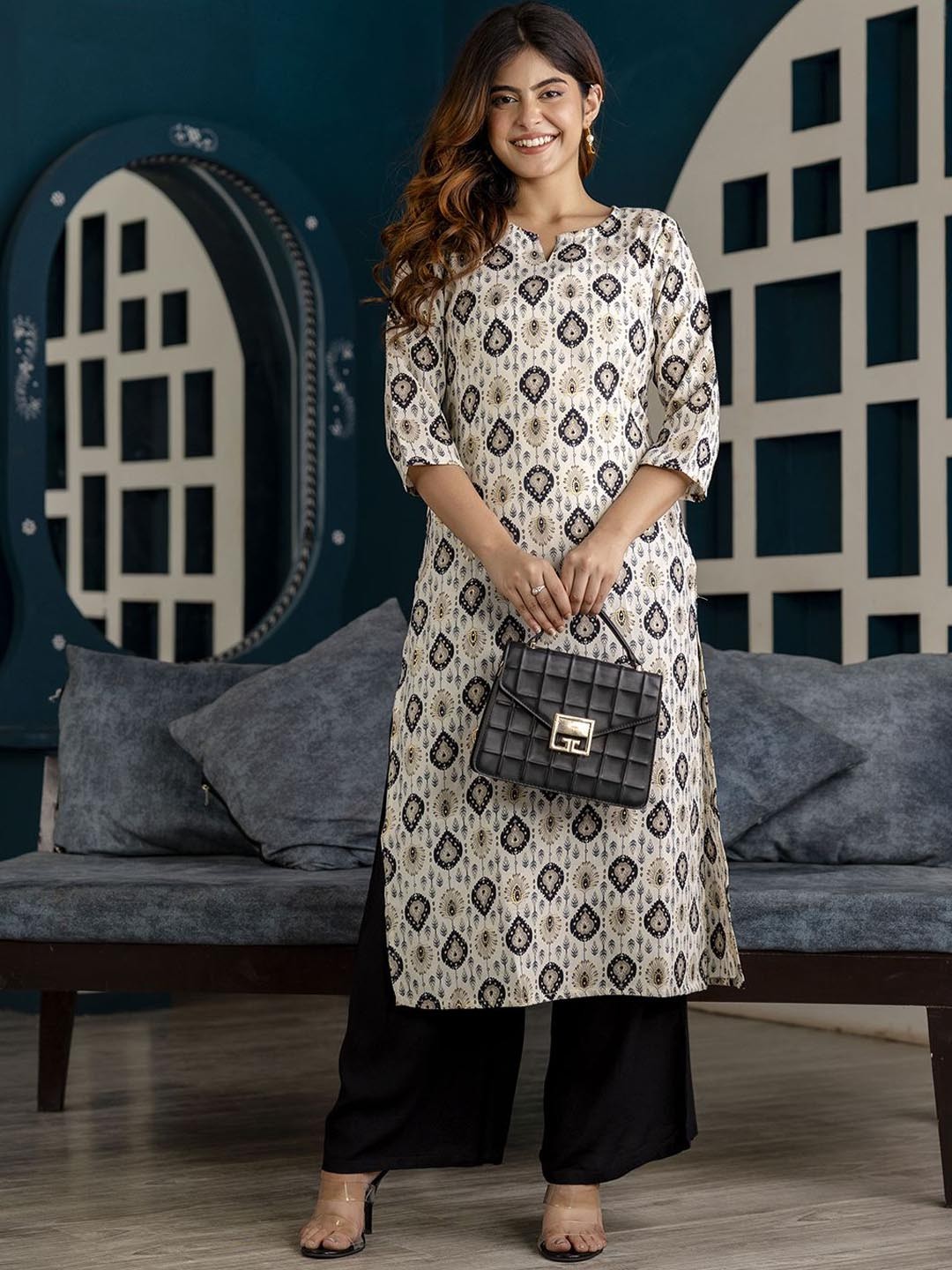 

Nayo Ethnic Motifs Printed Notch Neck Straight Kurta, Off white
