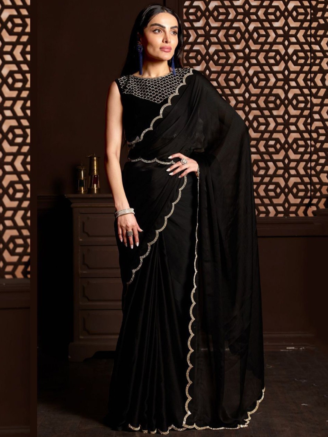 

RASVRITI Satin Saree, Black