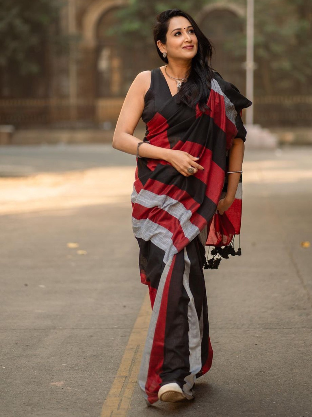 

VIRICA Striped Khadi Saree, Red