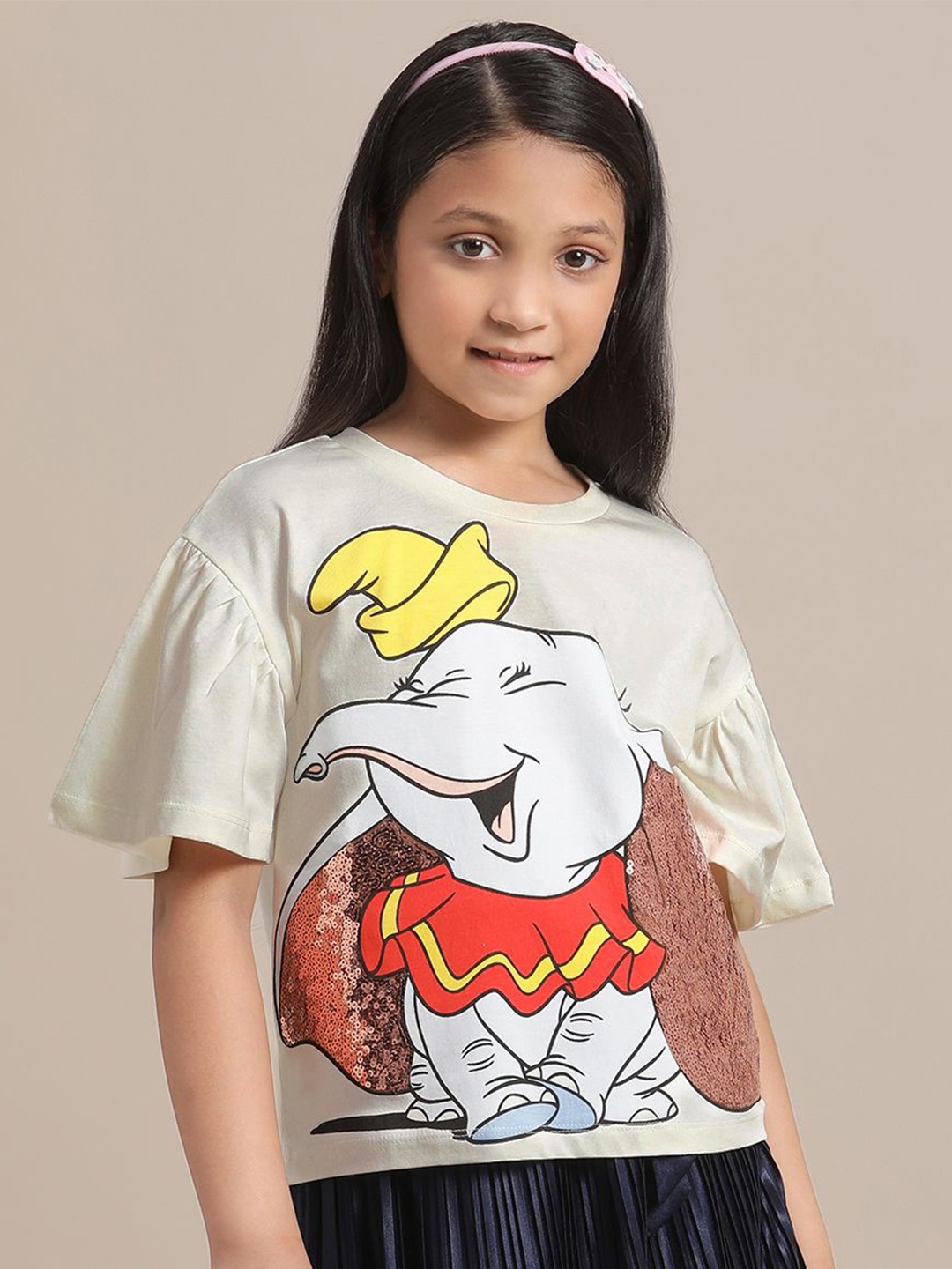 

Kids Ville Girls Dumbo Printed Pure Cotton Relaxed Fit T-shirt, Off white