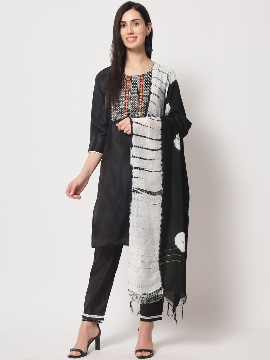 

BAESD Ethnic Motifs Embroidered Straight Kurta with Trouser & Dupatta, Black