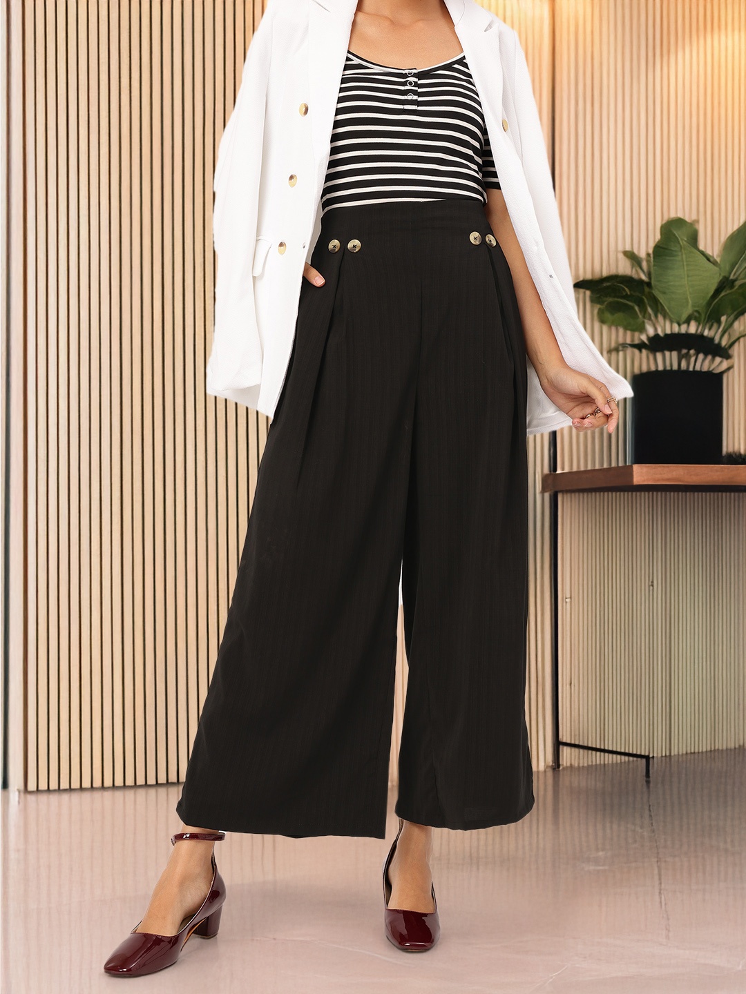 

DressBerry Women Button-Detail High-Rise Pleated Flared Trousers, Black