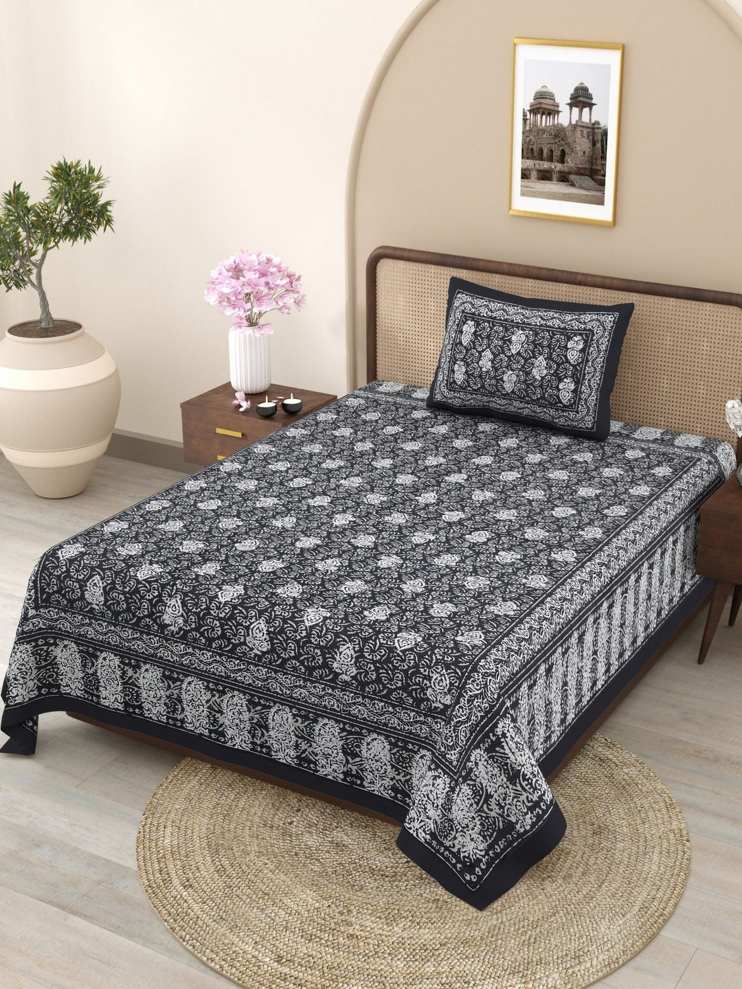 

SHOOLIN Brown Floral Printed 144 TC 2 Single Bedsheet with 4 Pillow Covers