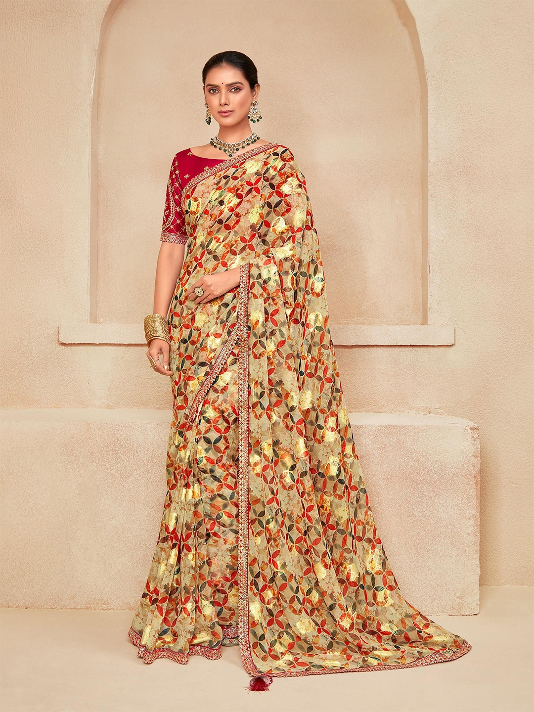 

ALAGINI Floral Printed Zari Pure Georgette Saree, Beige