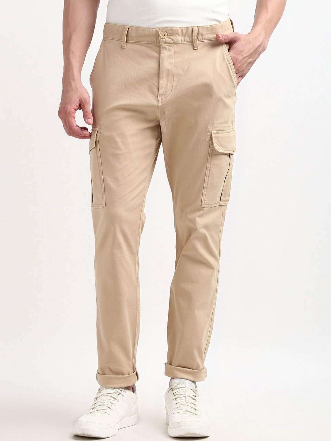 

Tommy Hilfiger Men Mid-Rise Cargos Trousers, Brown