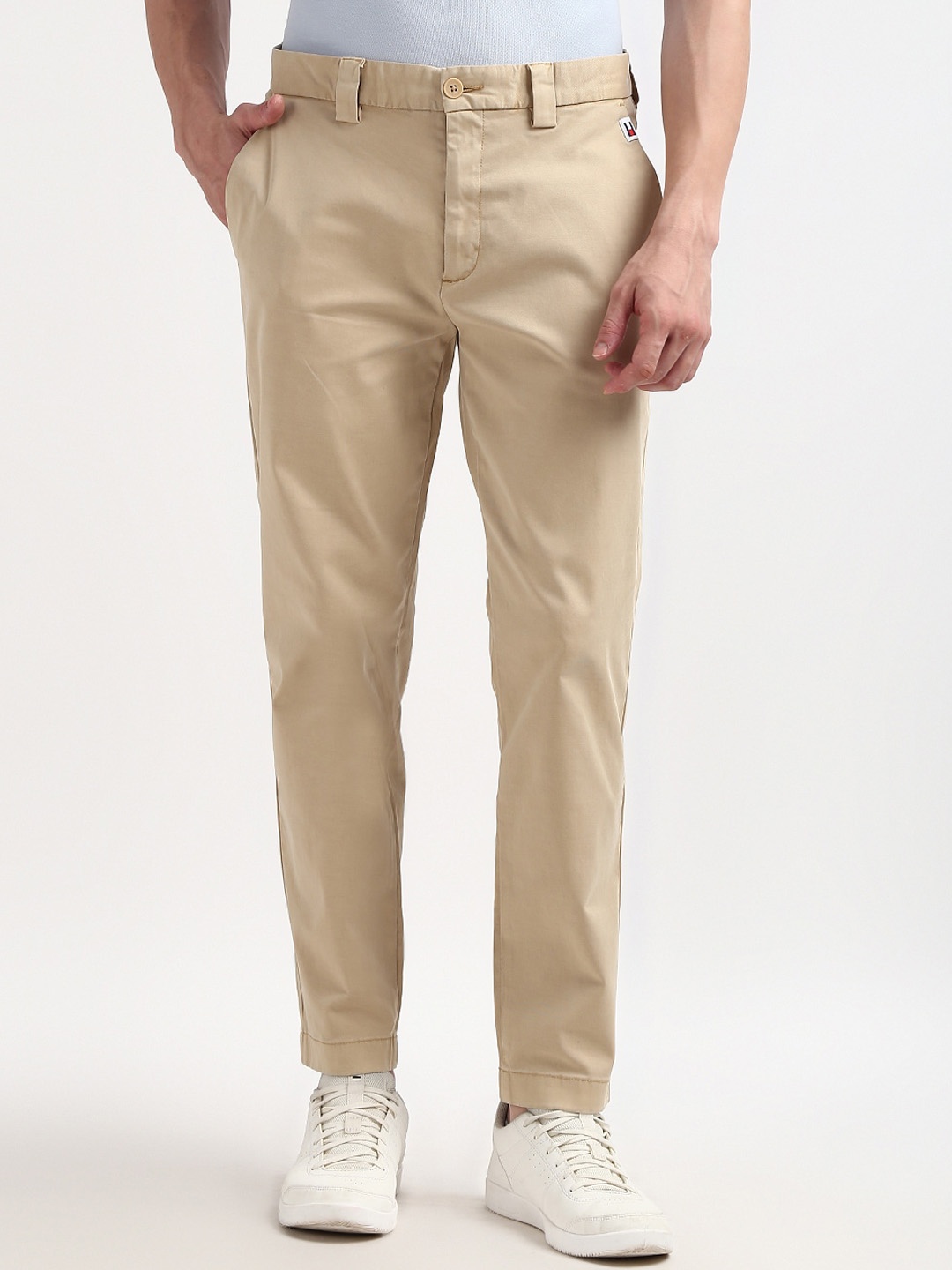 

Tommy Hilfiger Men Mid-Rise Chinos Trousers, Beige