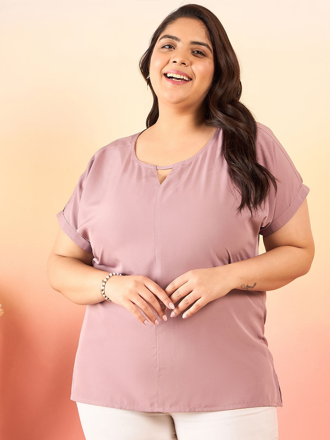 

Sztori Plus Size Keyhole Neck Extended Sleeves Top, Peach