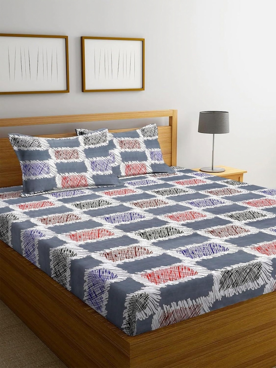 

Innovative Edge Grey Geometric 180 TC King Bedsheet with 2 Pillow Covers