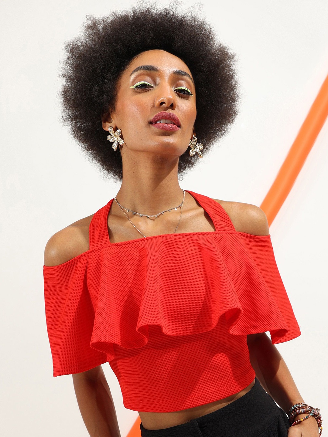 

Veni Vidi Vici Red Shoulder Straps Cold-Shoulder Sleeves Ruffles Crop Top