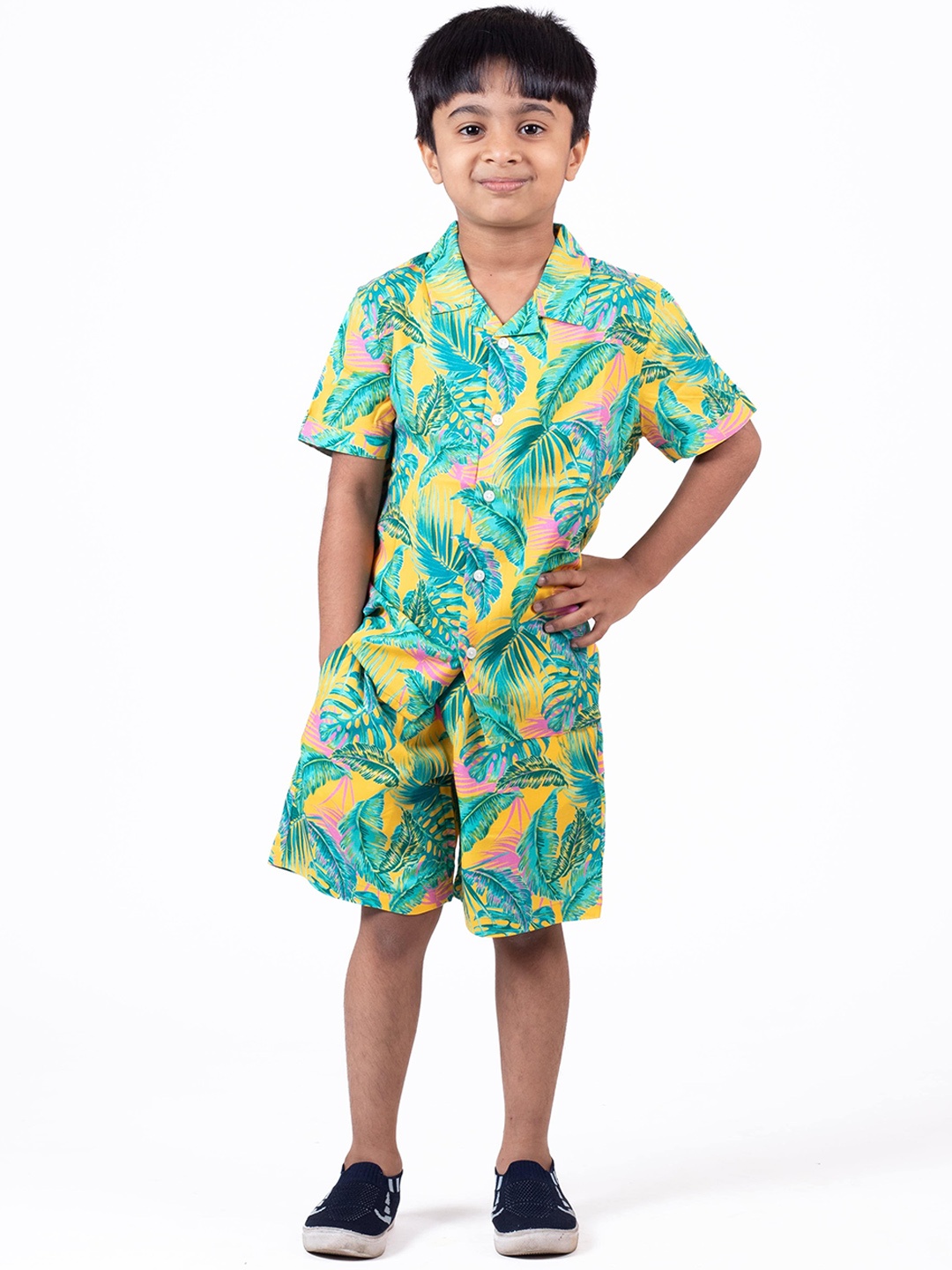 

The Lion and The Fish Boys Hawaiian Tropical printed Shirt & Short Co-ords, Yellow
