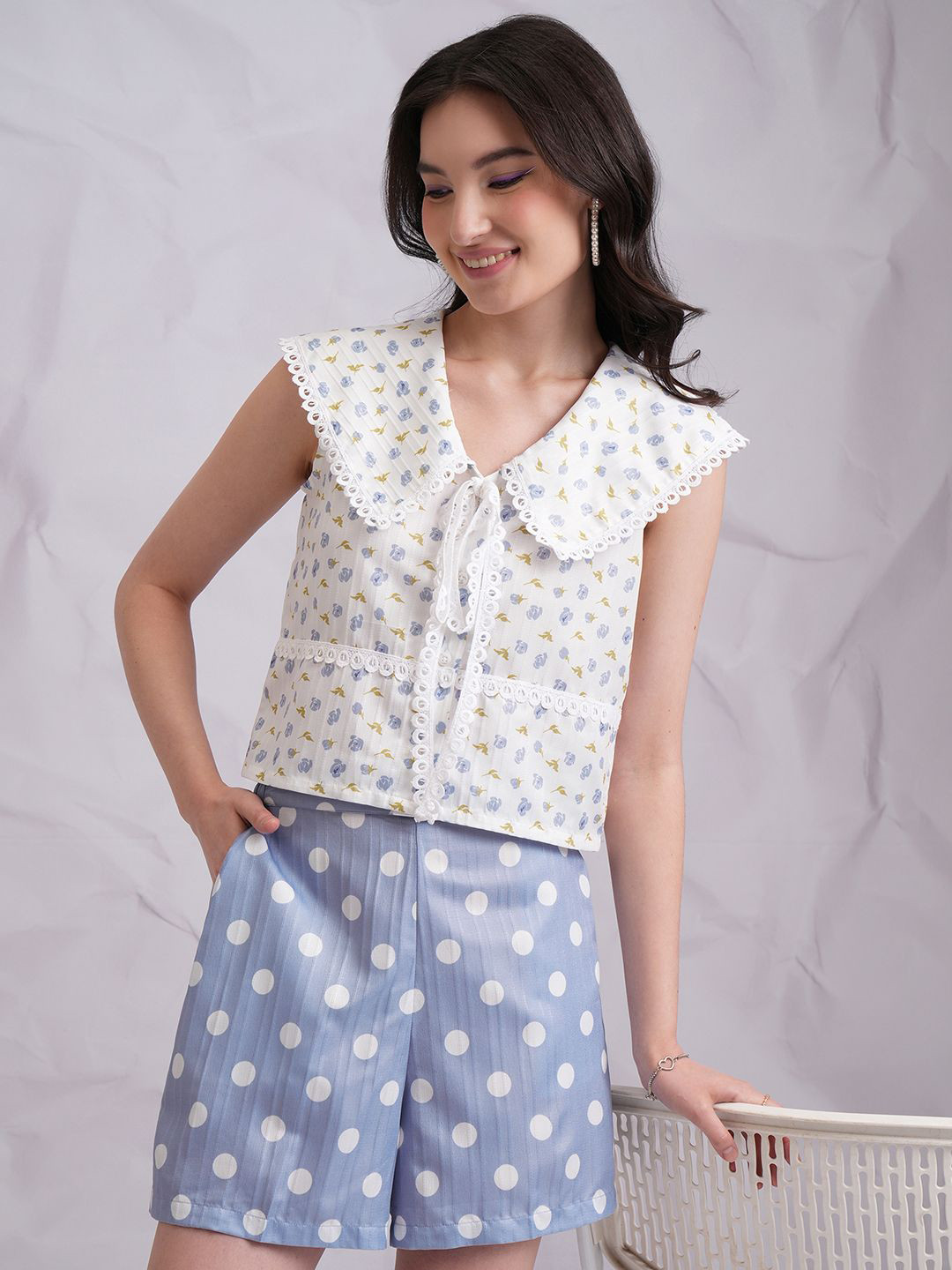 

Tokyo Talkies Blue Printed V-Neck Lace Trimmed Crop Shirt & Shorts