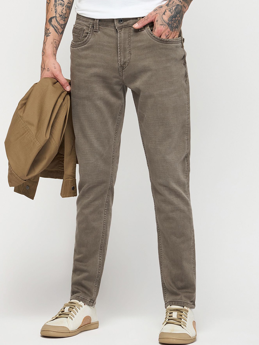 

DAGERRFLY Men Slim Fit Mid-Rise Clean Look Coloured Stretchable Jeans, Brown