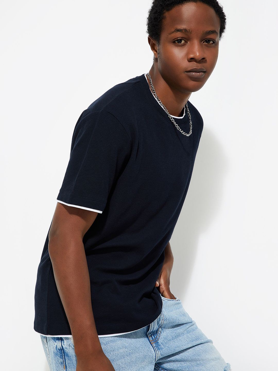 

max URB_N Men Regular Fit Solid T-shirt, Navy blue