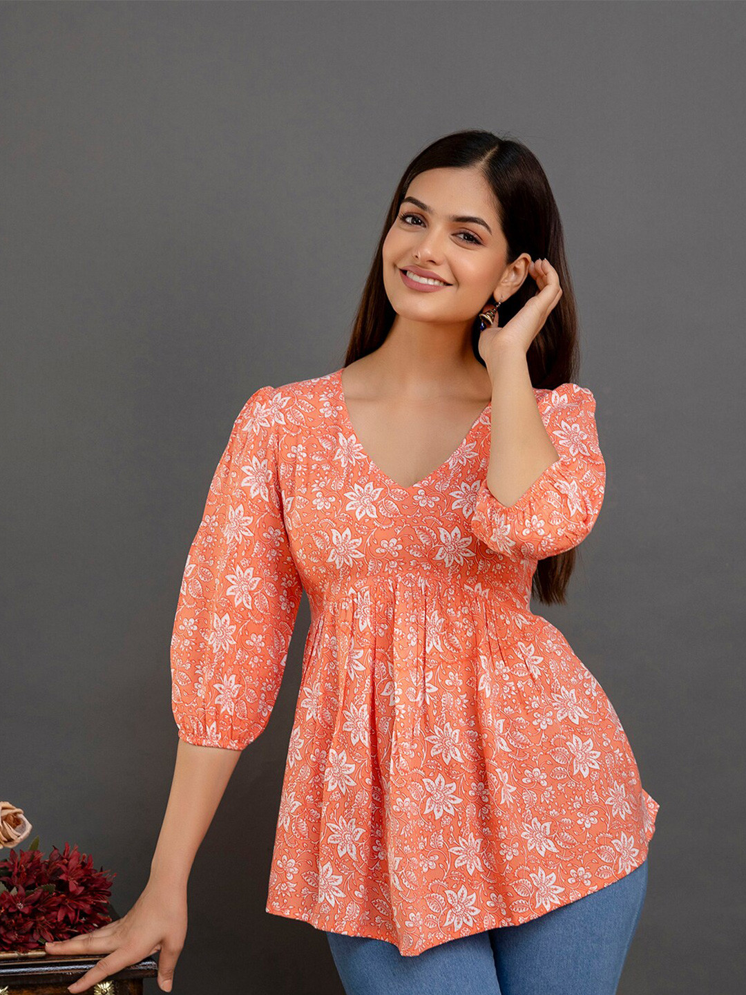

SHOOLIN V Neck Three Quarter Puff Printed Cotton Top, Peach